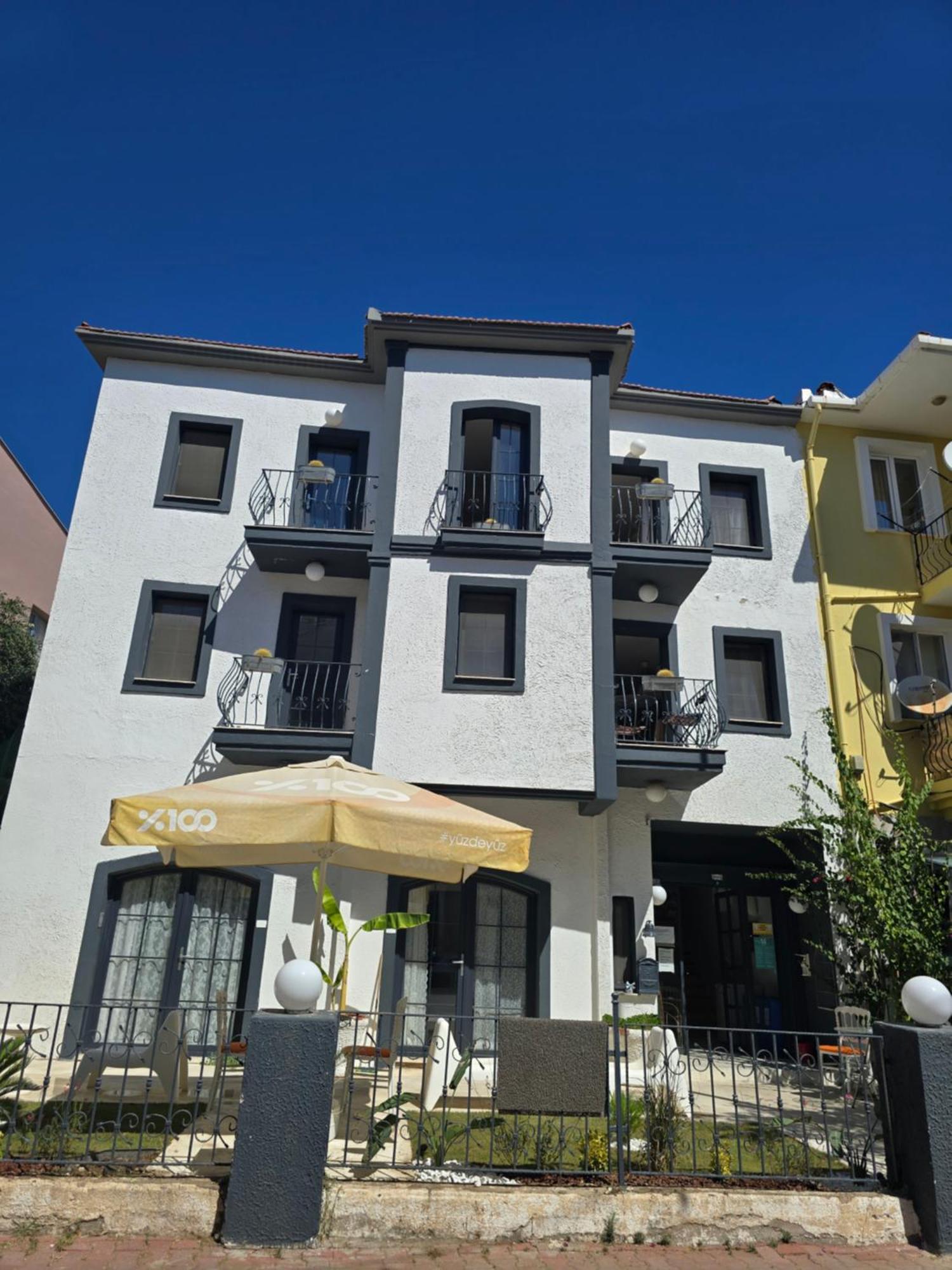 Marina Sahil Hotel Çeşme Extérieur photo