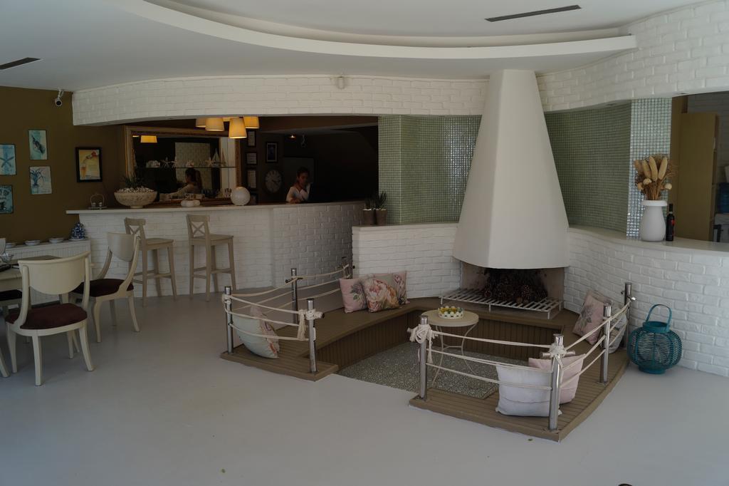 Marina Sahil Hotel Çeşme Extérieur photo