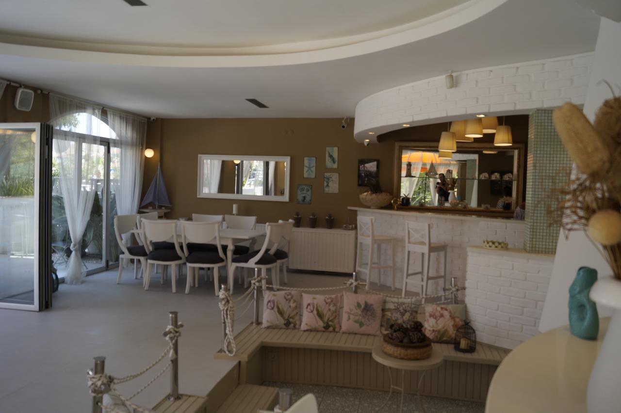 Marina Sahil Hotel Çeşme Extérieur photo